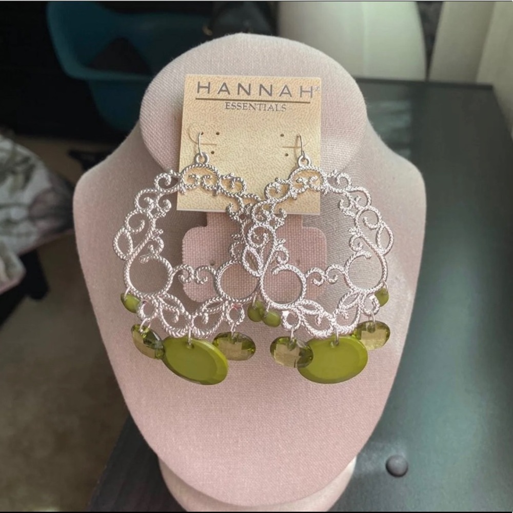 Fabulous Statement Earrings 💚 NWT BOGO50%